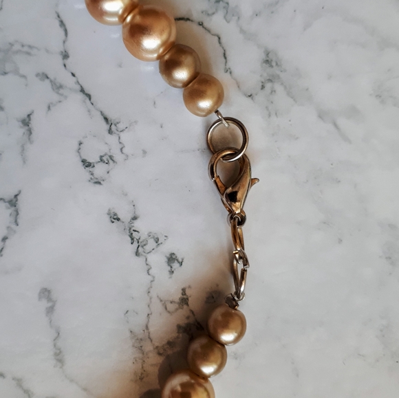 Faux creamy pearls choker necklace, vintage style - Picture 2 of 2